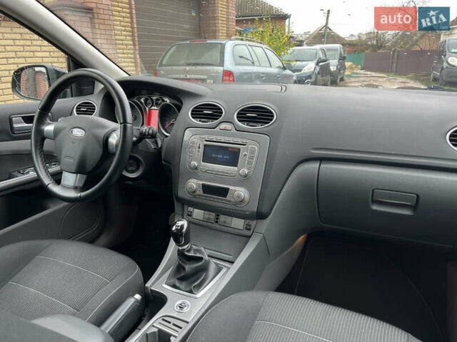 Чорний Форд Фокус, об'ємом двигуна 1.6 л та пробігом 222 тис. км за 6550 $, фото 51 на Automoto.ua