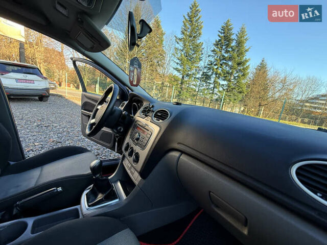 Чорний Форд Фокус, об'ємом двигуна 1.6 л та пробігом 278 тис. км за 5599 $, фото 33 на Automoto.ua