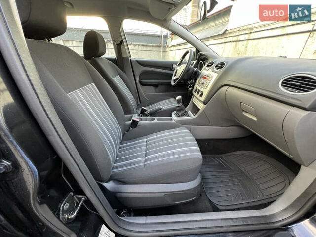 Чорний Форд Фокус, об'ємом двигуна 1.6 л та пробігом 208 тис. км за 6500 $, фото 20 на Automoto.ua