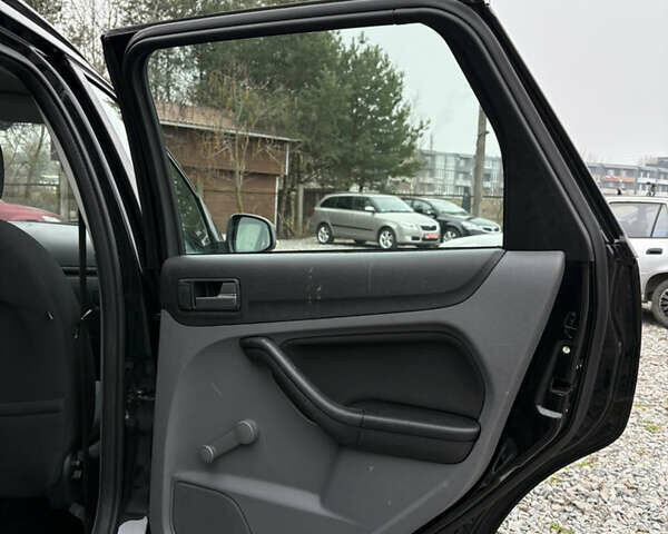 Чорний Форд Фокус, об'ємом двигуна 1.6 л та пробігом 233 тис. км за 6000 $, фото 31 на Automoto.ua