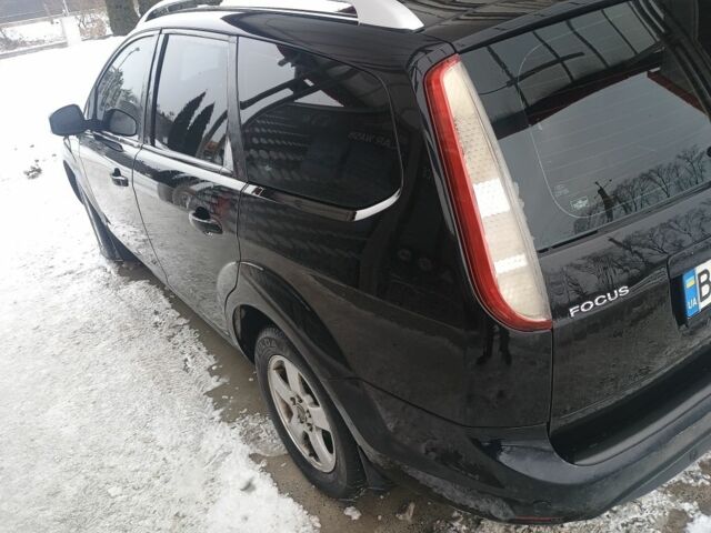 Черный Форд Фокус, объемом двигателя 1.6 л и пробегом 280 тыс. км за 4400 $, фото 11 на Automoto.ua