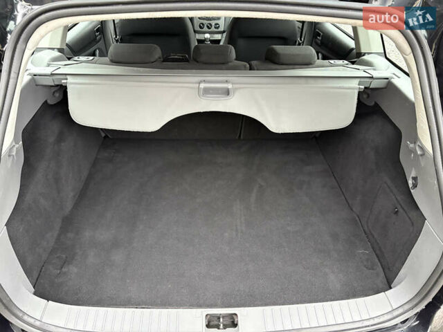 Черный Форд Фокус, объемом двигателя 1.6 л и пробегом 233 тыс. км за 5800 $, фото 32 на Automoto.ua