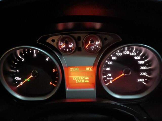 Черный Форд Фокус, объемом двигателя 1.6 л и пробегом 223 тыс. км за 5100 $, фото 20 на Automoto.ua