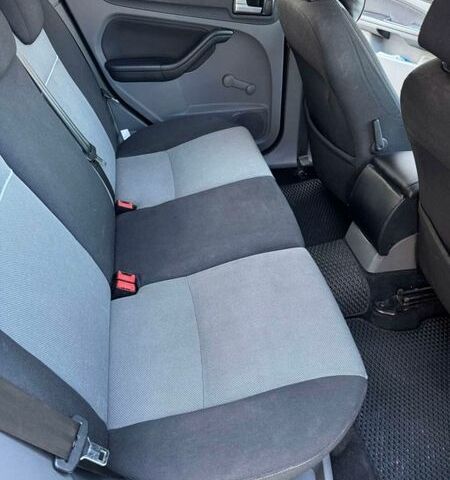 Чорний Форд Фокус, об'ємом двигуна 1.6 л та пробігом 353 тис. км за 5800 $, фото 10 на Automoto.ua