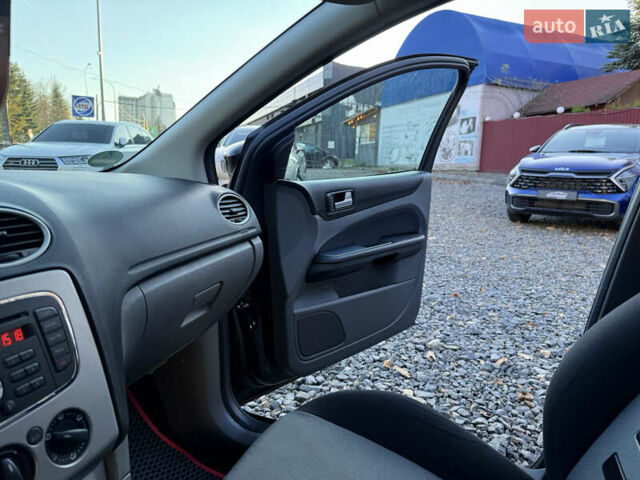 Чорний Форд Фокус, об'ємом двигуна 1.6 л та пробігом 278 тис. км за 5599 $, фото 15 на Automoto.ua