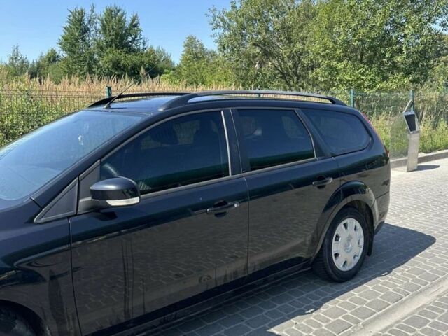 Черный Форд Фокус, объемом двигателя 1.6 л и пробегом 280 тыс. км за 5650 $, фото 4 на Automoto.ua