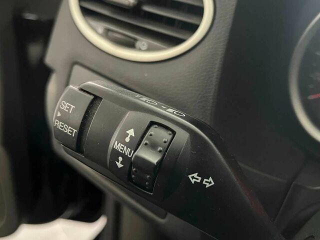 Черный Форд Фокус, объемом двигателя 1.8 л и пробегом 239 тыс. км за 6300 $, фото 18 на Automoto.ua