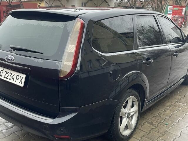 Черный Форд Фокус, объемом двигателя 1.6 л и пробегом 307 тыс. км за 5300 $, фото 6 на Automoto.ua