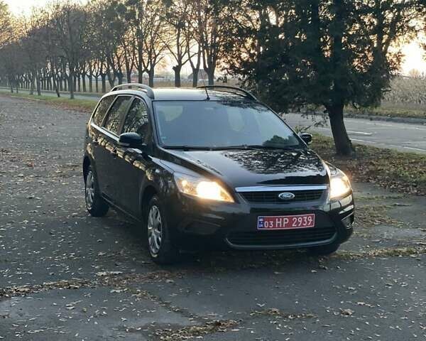 Черный Форд Фокус, объемом двигателя 1.6 л и пробегом 210 тыс. км за 6000 $, фото 11 на Automoto.ua