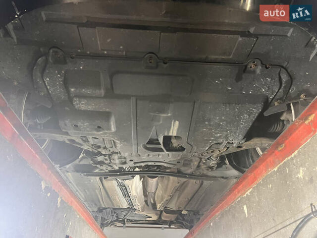 Чорний Форд Фокус, об'ємом двигуна 1.6 л та пробігом 193 тис. км за 6199 $, фото 52 на Automoto.ua