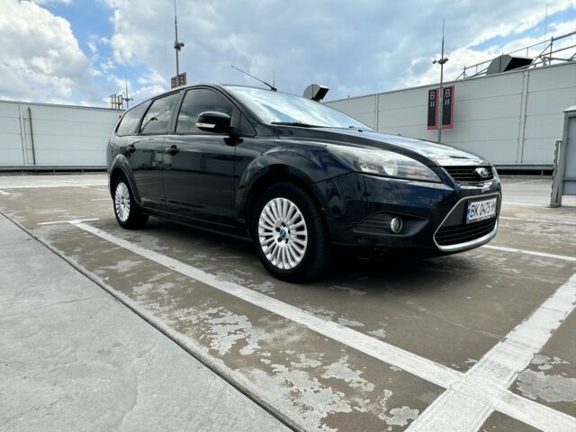 Черный Форд Фокус, объемом двигателя 1.6 л и пробегом 315 тыс. км за 5000 $, фото 3 на Automoto.ua