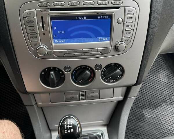 Черный Форд Фокус, объемом двигателя 1.56 л и пробегом 290 тыс. км за 5400 $, фото 17 на Automoto.ua