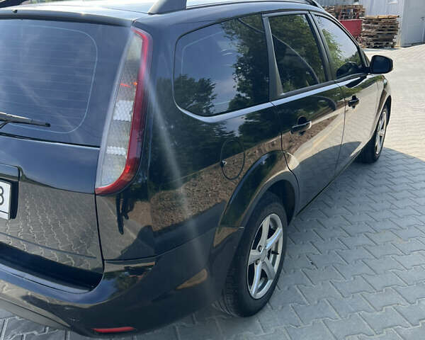 Чорний Форд Фокус, об'ємом двигуна 1.6 л та пробігом 284 тис. км за 5100 $, фото 5 на Automoto.ua