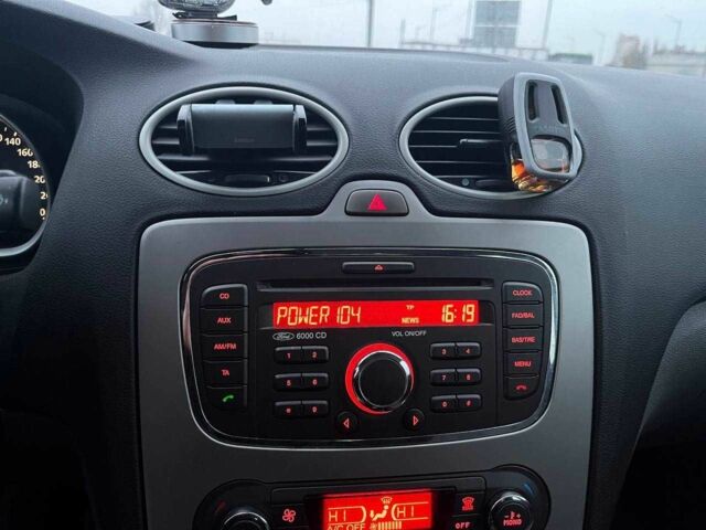 Черный Форд Фокус, объемом двигателя 1.6 л и пробегом 283 тыс. км за 5190 $, фото 18 на Automoto.ua