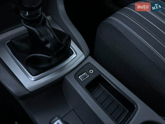 Форд Фокус 2010 в Виннице на Automoto.ua Черный Форд Фокус, объемом двигателя 1.6 л и пробегом 233 тыс. км за 6300 $, фото 28 на Automoto.ua