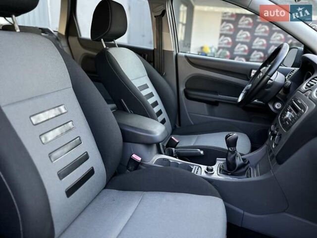 Чорний Форд Фокус, об'ємом двигуна 1.6 л та пробігом 205 тис. км за 5999 $, фото 7 на Automoto.ua