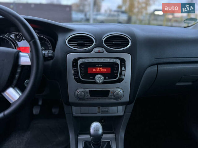 Форд Фокус 2010 в Виннице на Automoto.ua Черный Форд Фокус, объемом двигателя 1.6 л и пробегом 233 тыс. км за 6300 $, фото 27 на Automoto.ua