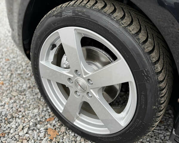 Черный Форд Фокус, объемом двигателя 1.6 л и пробегом 195 тыс. км за 5700 $, фото 32 на Automoto.ua