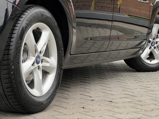 Черный Форд Фокус, объемом двигателя 1.8 л и пробегом 218 тыс. км за 5800 $, фото 11 на Automoto.ua