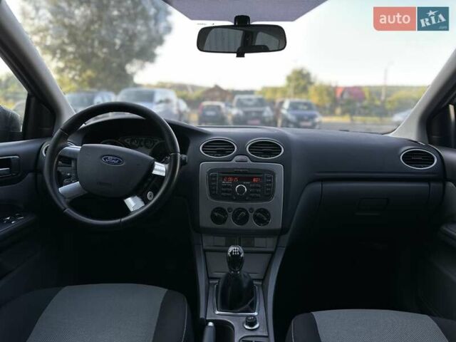 Чорний Форд Фокус, об'ємом двигуна 1.6 л та пробігом 205 тис. км за 5999 $, фото 9 на Automoto.ua