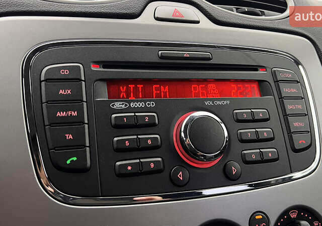 Чорний Форд Фокус, об'ємом двигуна 1.8 л та пробігом 217 тис. км за 5950 $, фото 20 на Automoto.ua