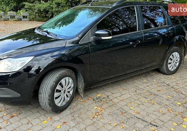 Черный Форд Фокус, объемом двигателя 1.6 л и пробегом 261 тыс. км за 5300 $, фото 8 на Automoto.ua