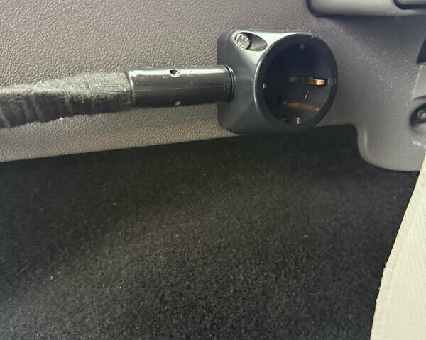 Черный Форд Фокус, объемом двигателя 1.6 л и пробегом 195 тыс. км за 5700 $, фото 134 на Automoto.ua