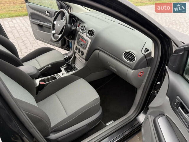 Чорний Форд Фокус, об'ємом двигуна 1.6 л та пробігом 138 тис. км за 5200 $, фото 9 на Automoto.ua