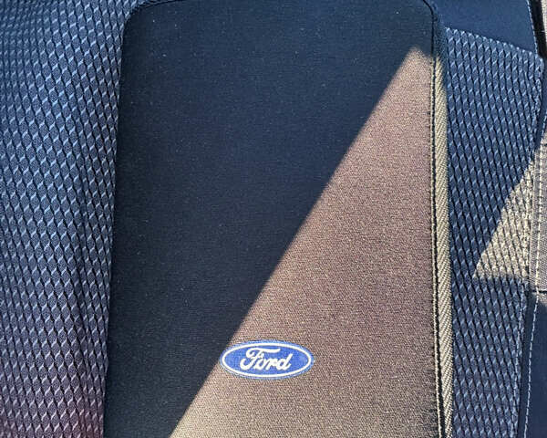 Черный Форд Фокус, объемом двигателя 1.56 л и пробегом 238 тыс. км за 5450 $, фото 16 на Automoto.ua