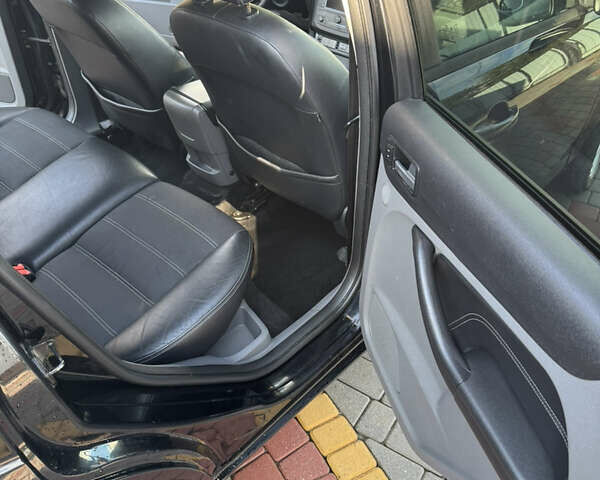 Чорний Форд Фокус, об'ємом двигуна 1.6 л та пробігом 293 тис. км за 6500 $, фото 11 на Automoto.ua