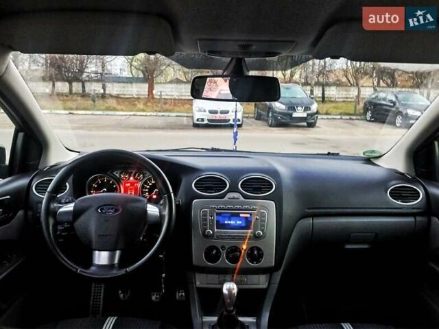 Черный Форд Фокус, объемом двигателя 1.6 л и пробегом 226 тыс. км за 5650 $, фото 9 на Automoto.ua