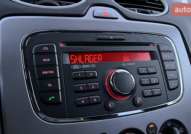 Черный Форд Фокус, объемом двигателя 1.8 л и пробегом 218 тыс. км за 5799 $, фото 29 на Automoto.ua