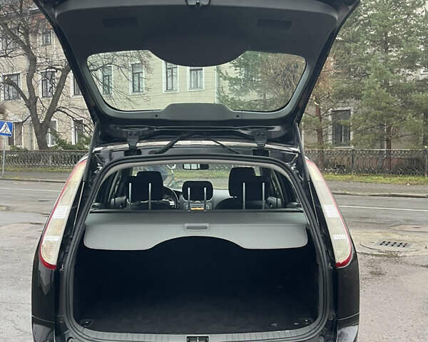 Черный Форд Фокус, объемом двигателя 1.6 л и пробегом 242 тыс. км за 6150 $, фото 26 на Automoto.ua