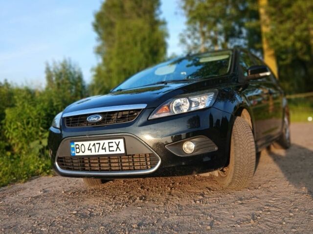 Черный Форд Фокус, объемом двигателя 1.6 л и пробегом 220 тыс. км за 7700 $, фото 2 на Automoto.ua