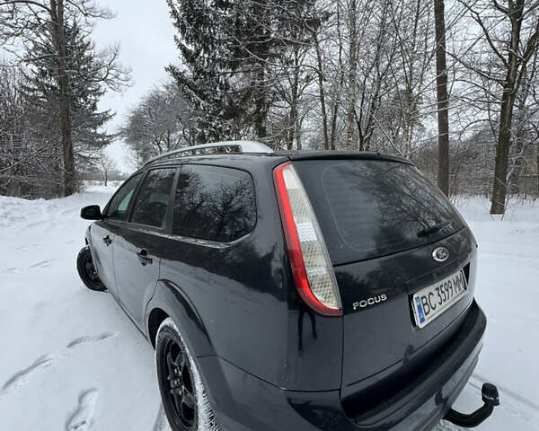 Черный Форд Фокус, объемом двигателя 1.8 л и пробегом 265 тыс. км за 5700 $, фото 10 на Automoto.ua