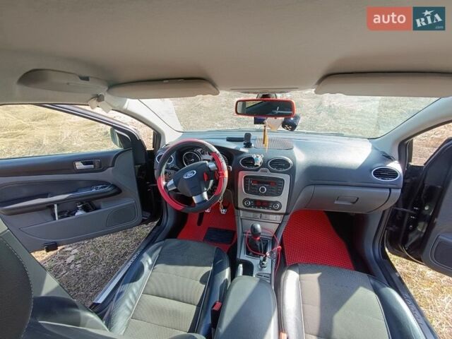 Черный Форд Фокус, объемом двигателя 1.56 л и пробегом 224 тыс. км за 6100 $, фото 10 на Automoto.ua