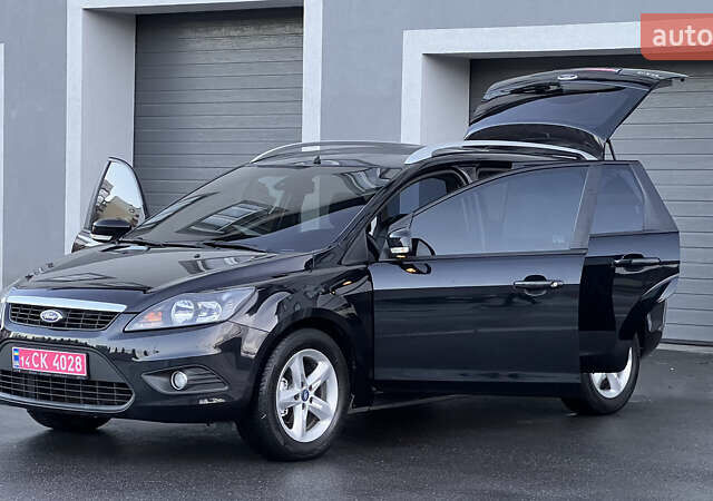Черный Форд Фокус, объемом двигателя 1.8 л и пробегом 218 тыс. км за 5799 $, фото 5 на Automoto.ua