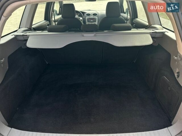 Чорний Форд Фокус, об'ємом двигуна 1.6 л та пробігом 217 тис. км за 5700 $, фото 25 на Automoto.ua