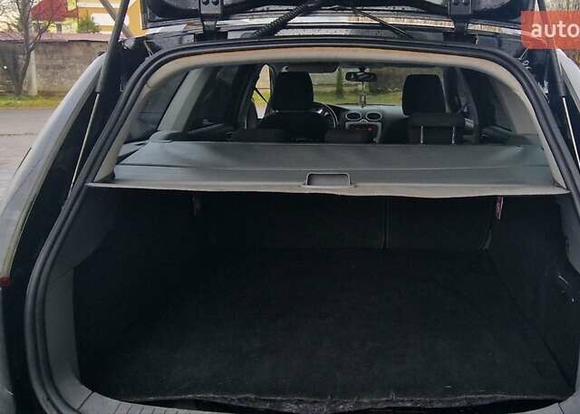 Чорний Форд Фокус, об'ємом двигуна 1.56 л та пробігом 225 тис. км за 5999 $, фото 22 на Automoto.ua