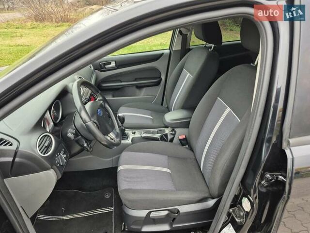 Чорний Форд Фокус, об'ємом двигуна 1.6 л та пробігом 249 тис. км за 6900 $, фото 36 на Automoto.ua