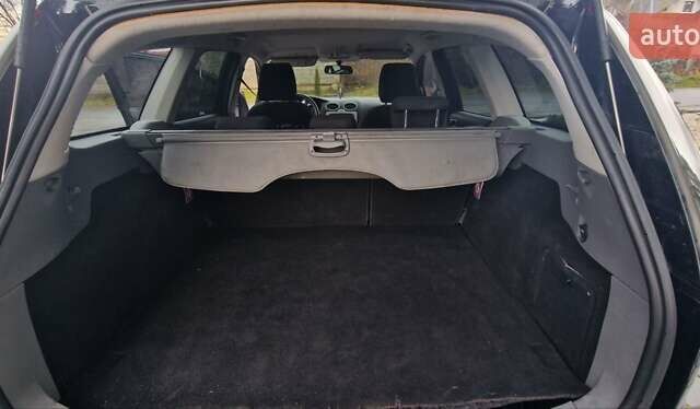 Чорний Форд Фокус, об'ємом двигуна 1.56 л та пробігом 225 тис. км за 5999 $, фото 20 на Automoto.ua