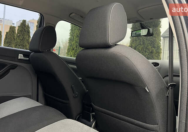 Чорний Форд Фокус, об'ємом двигуна 1.8 л та пробігом 217 тис. км за 5950 $, фото 39 на Automoto.ua