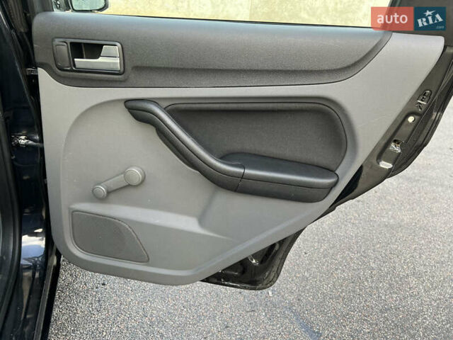 Чорний Форд Фокус, об'ємом двигуна 1.6 л та пробігом 208 тис. км за 6500 $, фото 16 на Automoto.ua