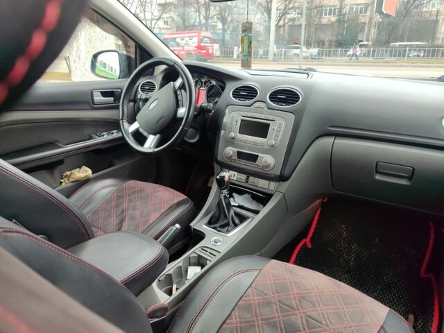 Чорний Форд Фокус, об'ємом двигуна 1.6 л та пробігом 260 тис. км за 6200 $, фото 5 на Automoto.ua