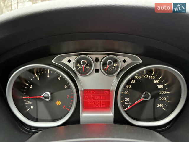 Черный Форд Фокус, объемом двигателя 1.6 л и пробегом 233 тыс. км за 5800 $, фото 21 на Automoto.ua