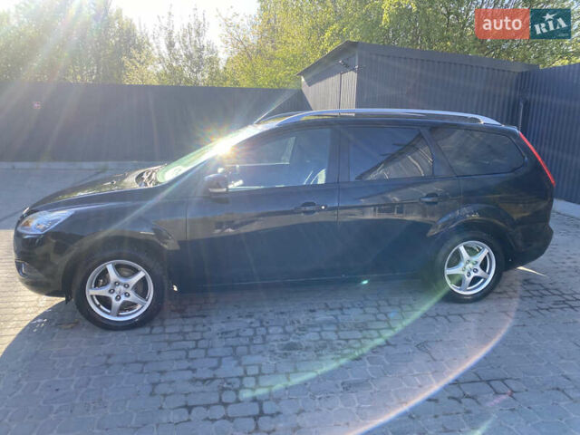 Черный Форд Фокус, объемом двигателя 1.6 л и пробегом 232 тыс. км за 5400 $, фото 2 на Automoto.ua