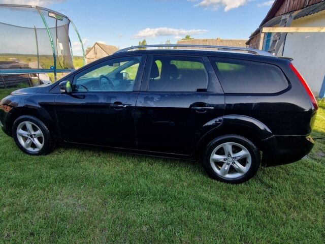 Черный Форд Фокус, объемом двигателя 1.6 л и пробегом 320 тыс. км за 4850 $, фото 2 на Automoto.ua