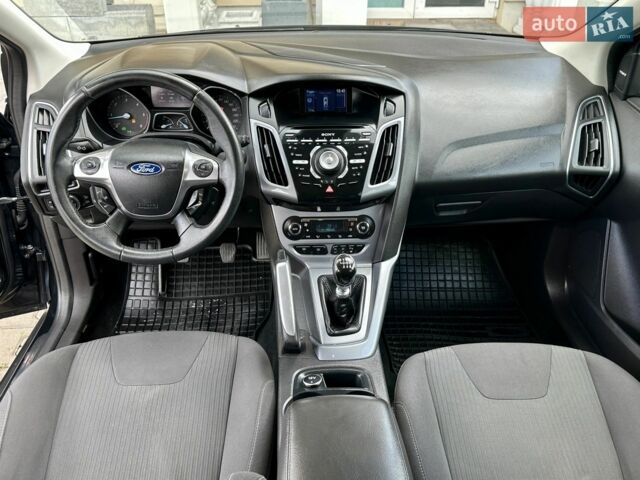 Черный Форд Фокус, объемом двигателя 1.6 л и пробегом 219 тыс. км за 7850 $, фото 7 на Automoto.ua