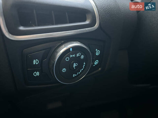 Черный Форд Фокус, объемом двигателя 2 л и пробегом 249 тыс. км за 7600 $, фото 34 на Automoto.ua