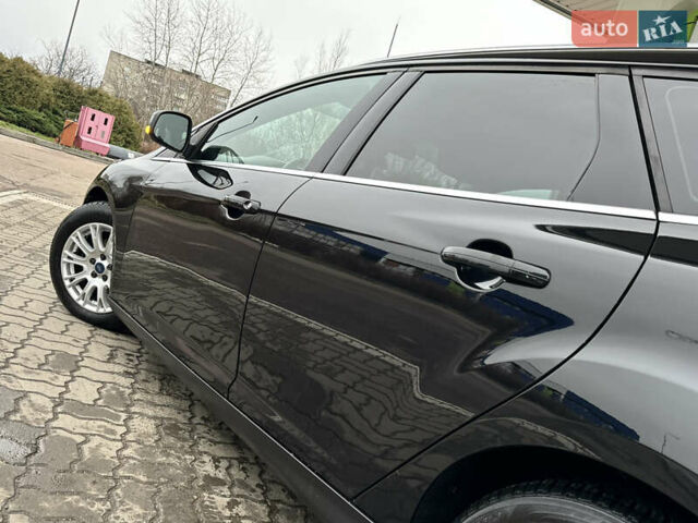 Черный Форд Фокус, объемом двигателя 1.6 л и пробегом 243 тыс. км за 8350 $, фото 47 на Automoto.ua